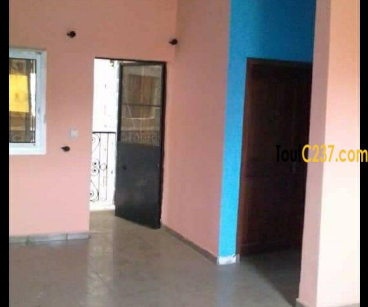 Appartement à louer à kotto, Mauryvanna, Doualaa