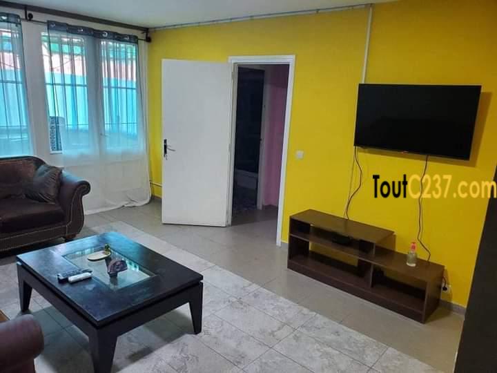Studio meublé à Bonamoussadi, Douala