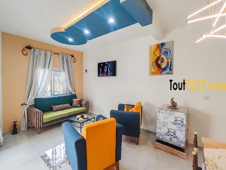 Studio Meublé à Louer à Akwa, Douala
