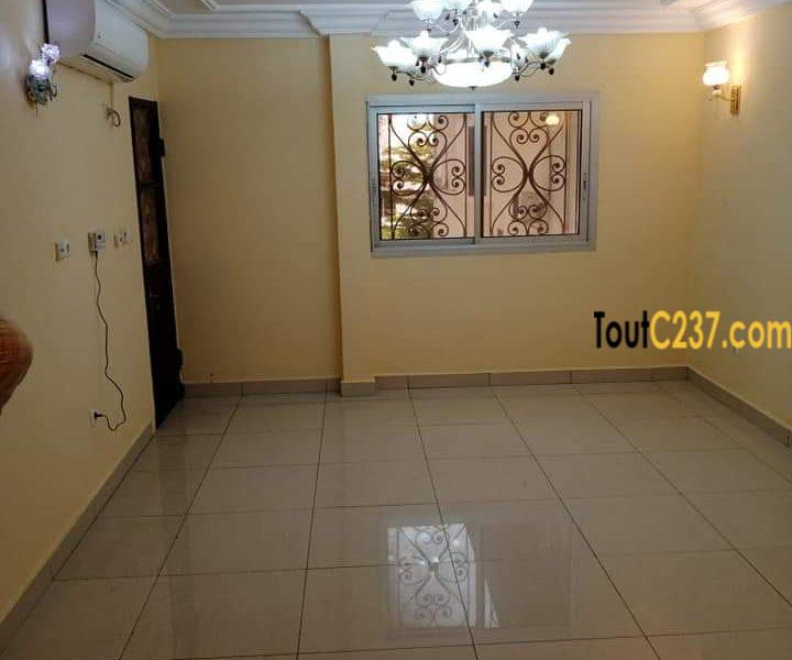 Appartement à louer à Bali, Douala