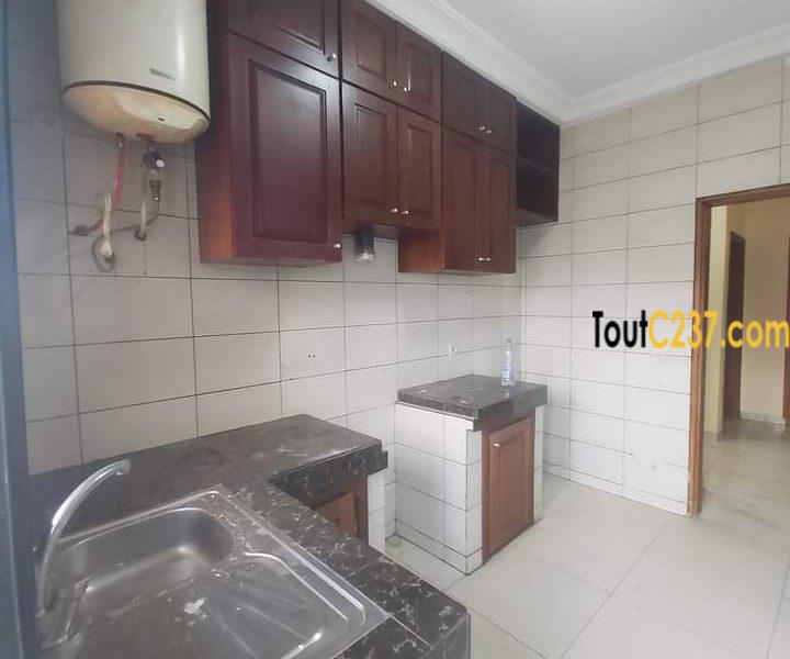 Appartement à loué à Bonamoussadi Douala