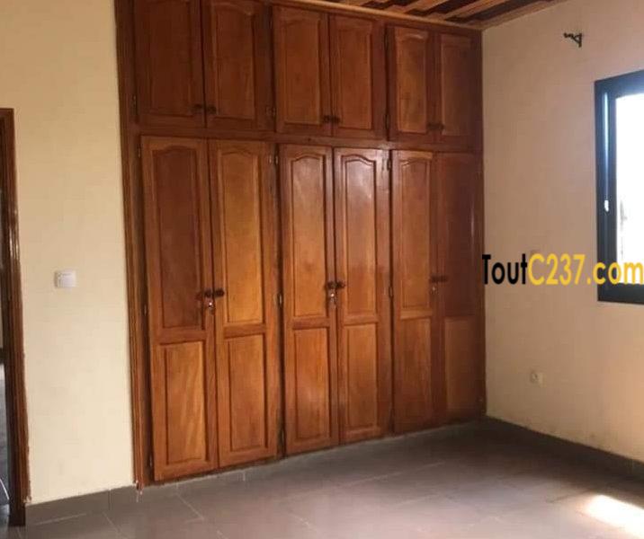 Maison à louer à Bonapriso (Youpwe) Douala