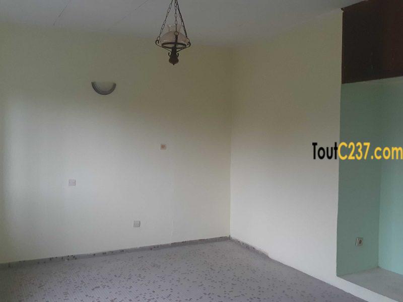 Appartement à louer à Ngodi Douala