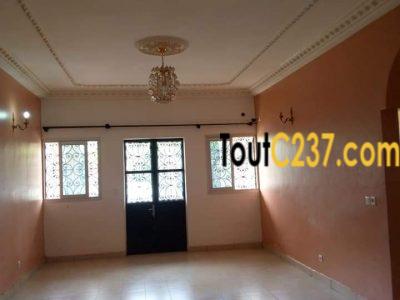 Appartement à loué à Logpom Douala