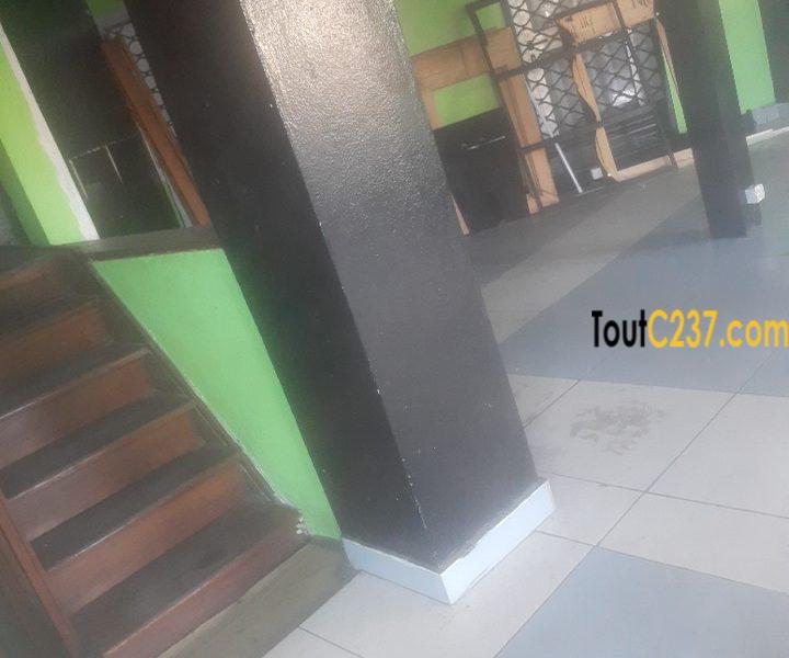Espace commercial à louer à Bonapriso Douala