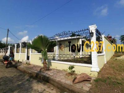 Belle villa à louer à Yassa cité chirac Douala