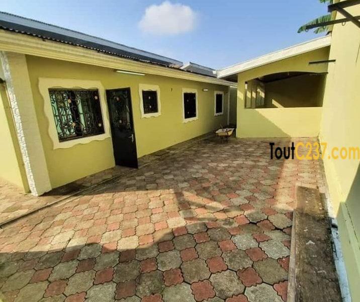 Belle villa à louer à Yassa cité chirac Douala