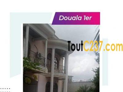 Duplex à vendre à Bonapriso Douala