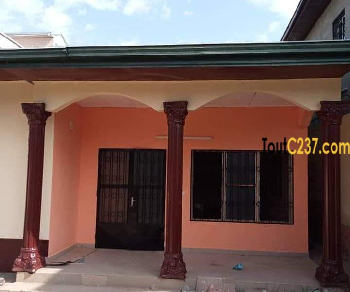 Maison Villa à vendre à Pk12 Douala