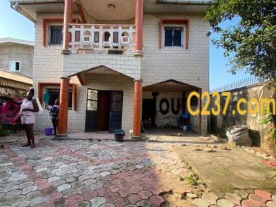 Maison en duplex à vendre à Kotto