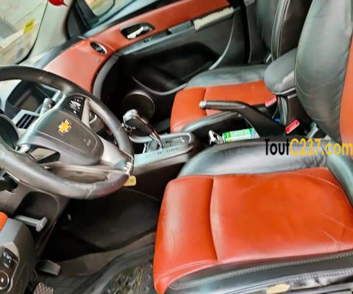 Chevrolet Cruze à vendre à Douala