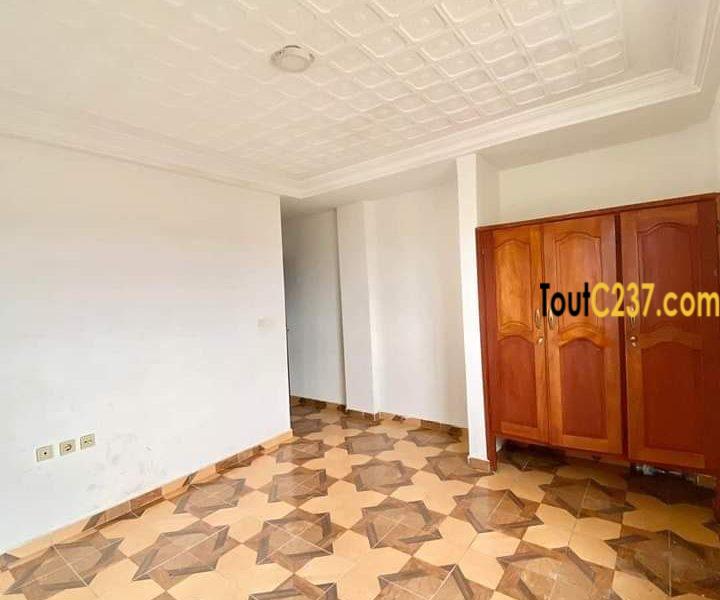 Appartement vip à louer à Logpom, Douala