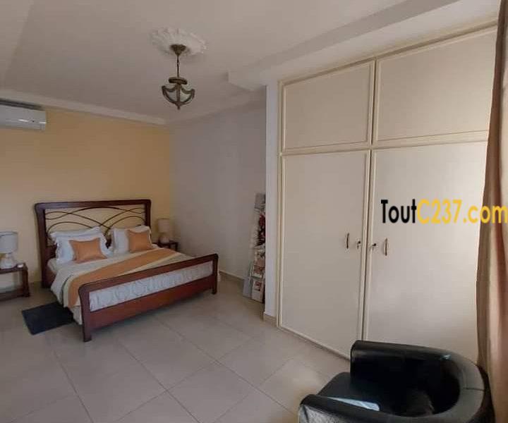 Appartement vip à louer à Bonapriso Douala