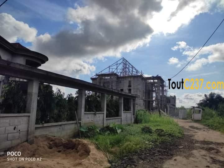 Terrain à vendre à Bonamoussadi Douala